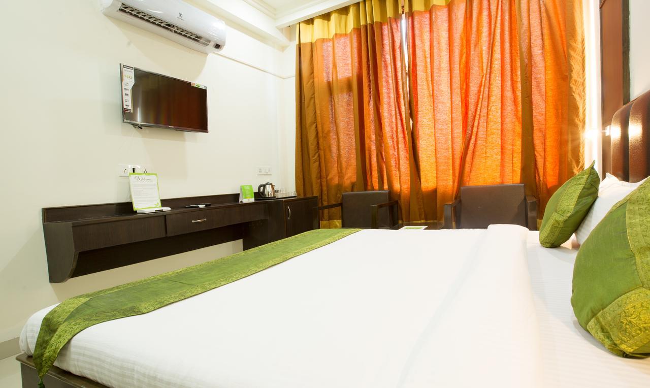 Treebo Dee Intercontinental Amritsar Hotel Eksteriør billede
